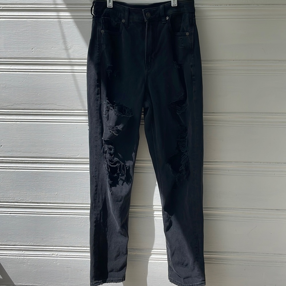 American Eagle Ripped Mom Jeans